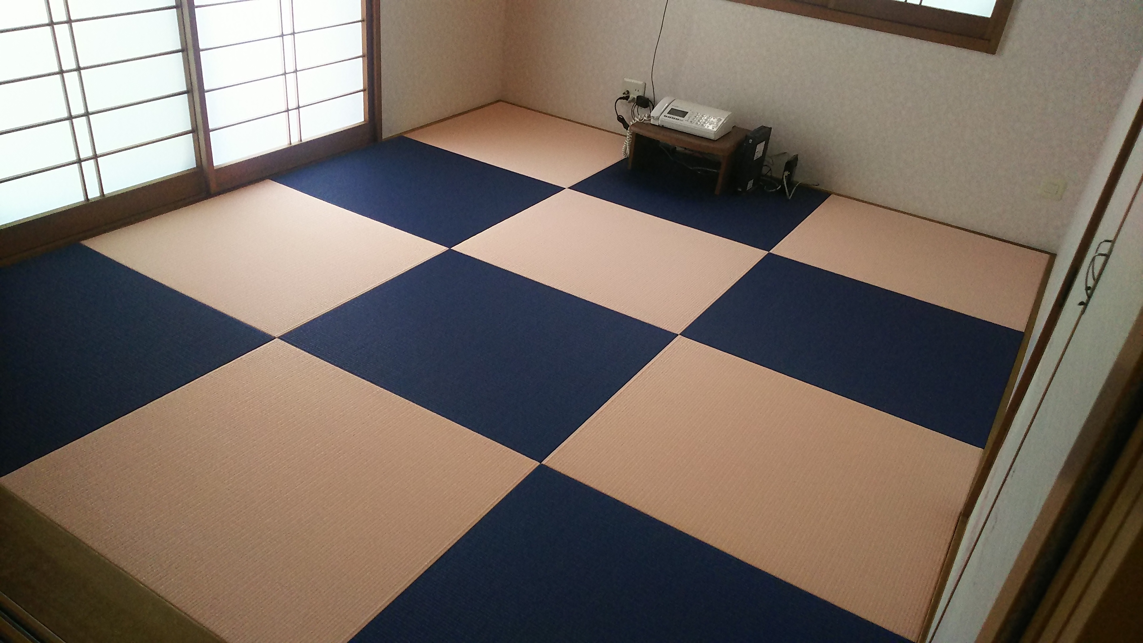 ダイケン「清流１７（藍色）」＆「清流１８（薄桜色）」　縁無畳（琉球畳）