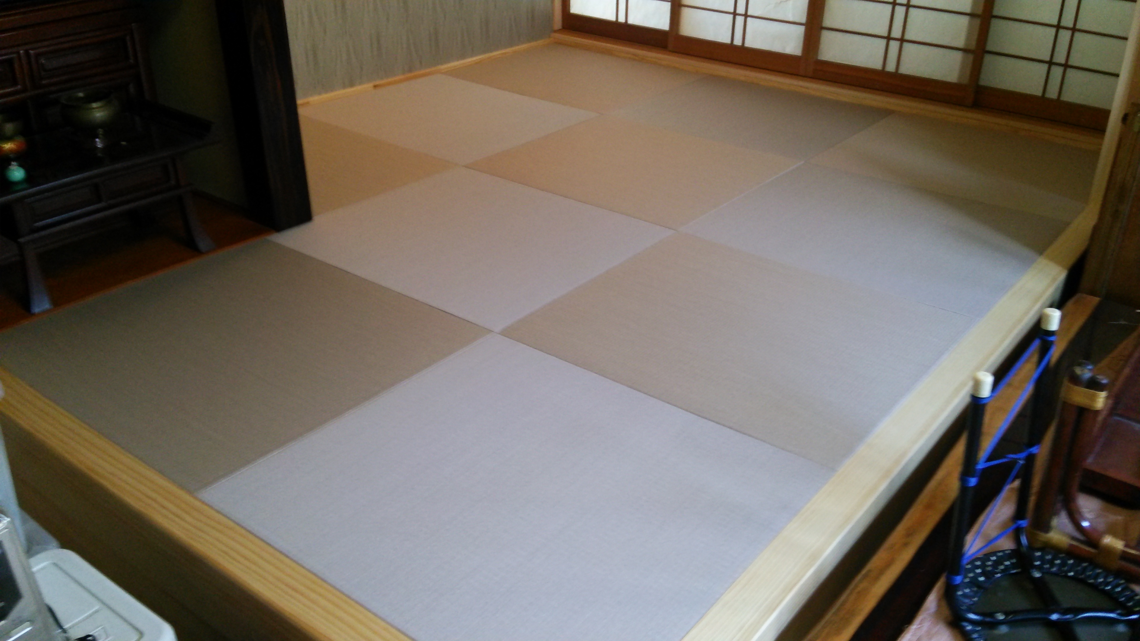 パナ緑区　清流１４　縁無畳①