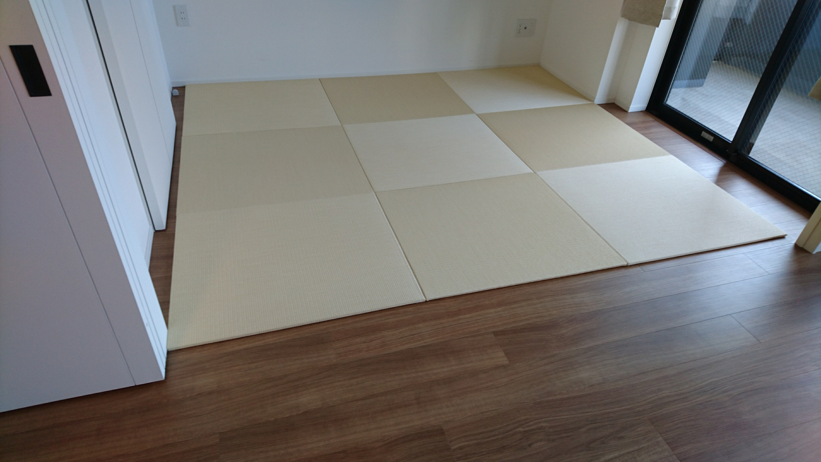 ダイケン「清流カクテルフィット０９」　縁無畳（琉球畳）　置き畳